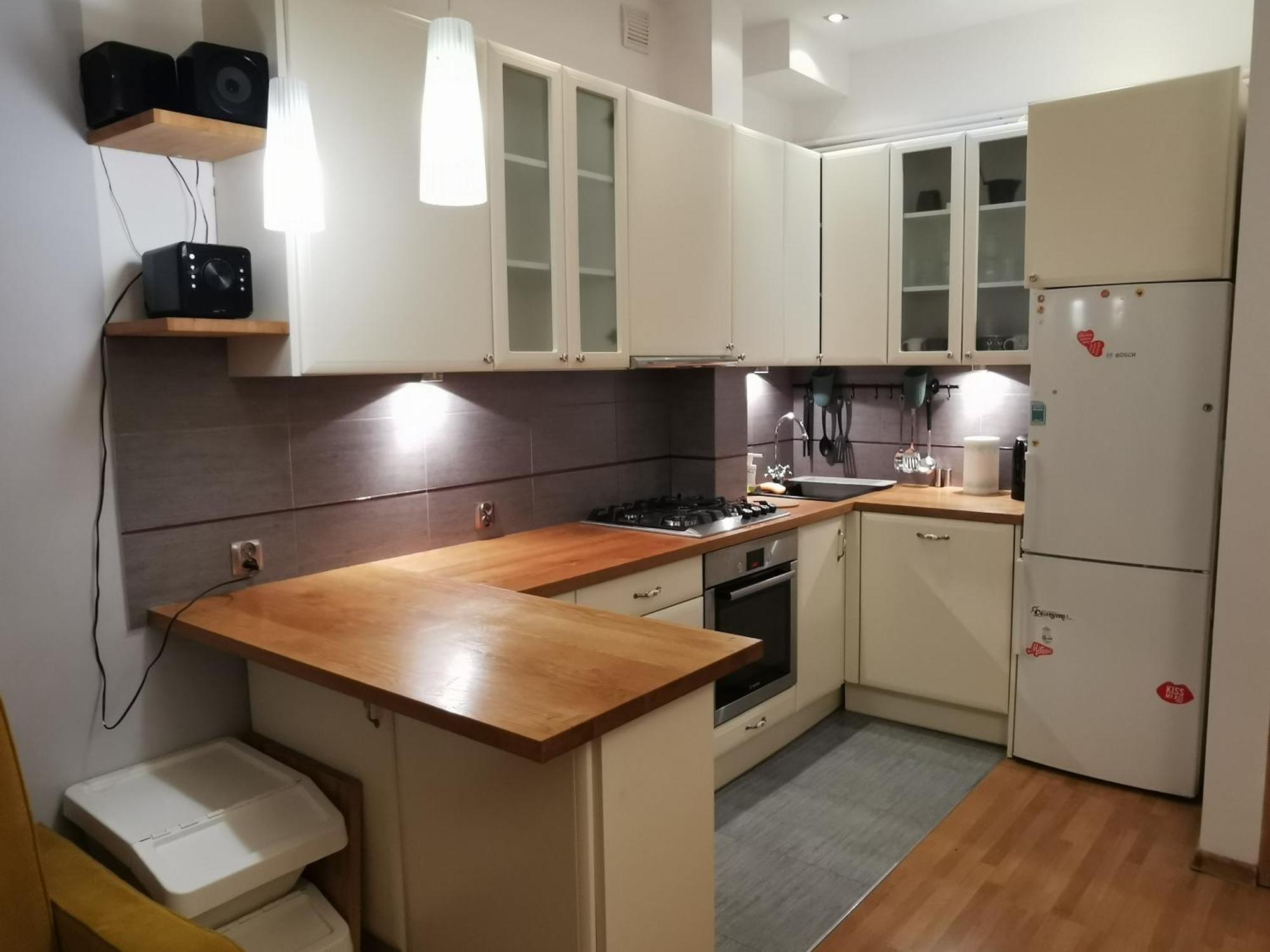 Cozy Spacious Apartment With Balcony Краков Экстерьер фото