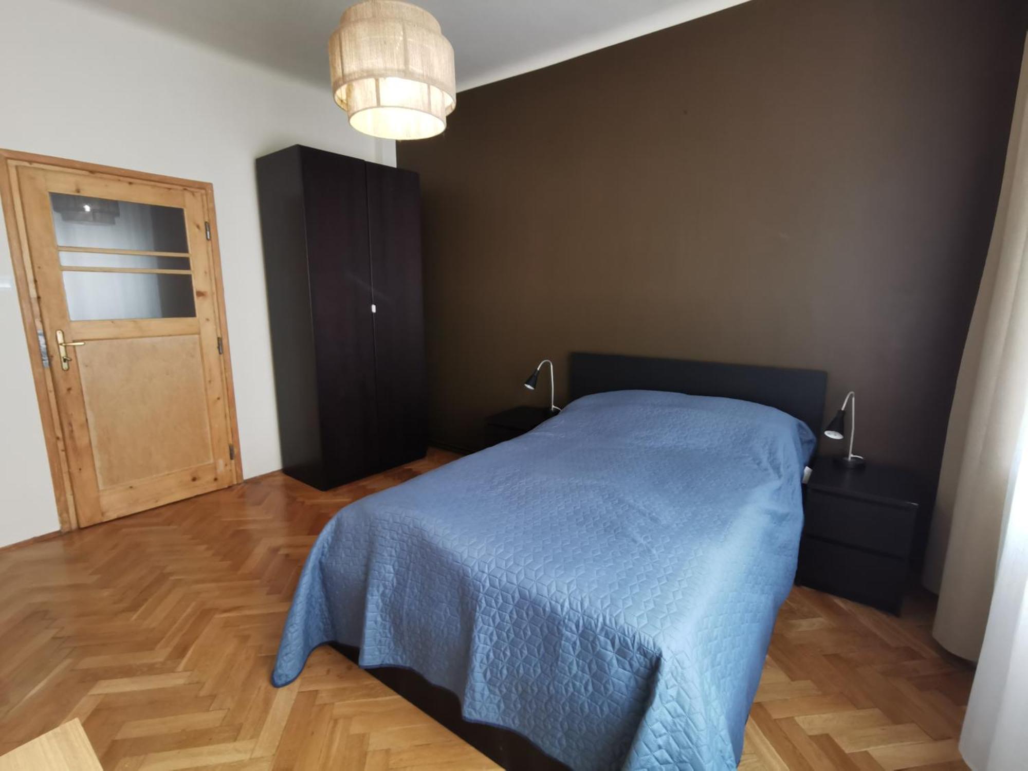 Cozy Spacious Apartment With Balcony Краков Экстерьер фото